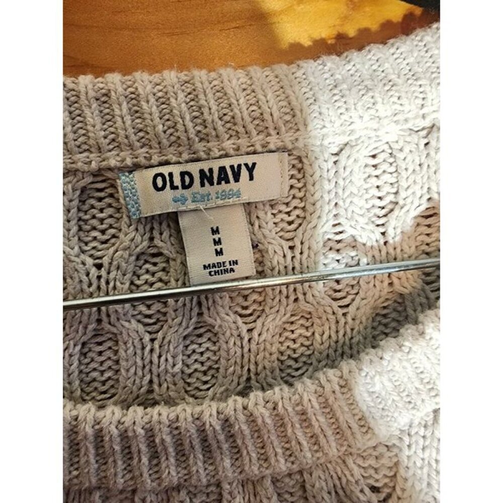 Old Navy Sweater Women’s Size Medium Heather Gray Cable Knit Pullover Classic - Picture 3 of 7